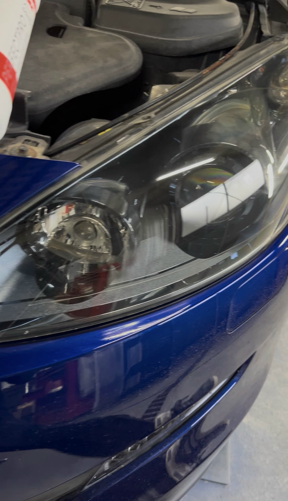 プジョーRCZ ヘッドライト クリア リペア後
